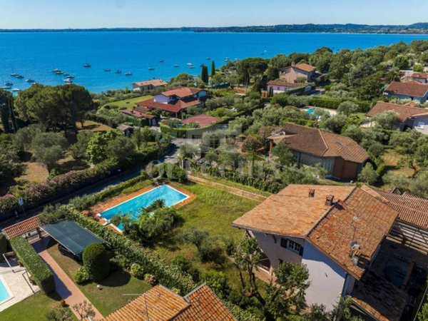 casa indipendente in vendita a Moniga del Garda