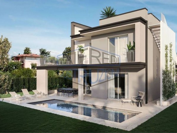 casa indipendente in vendita a Moniga del Garda