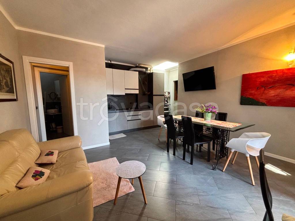 appartamento in vendita a Moniga del Garda