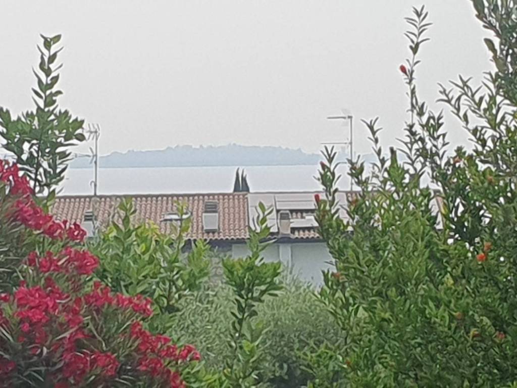 casa indipendente in vendita a Moniga del Garda