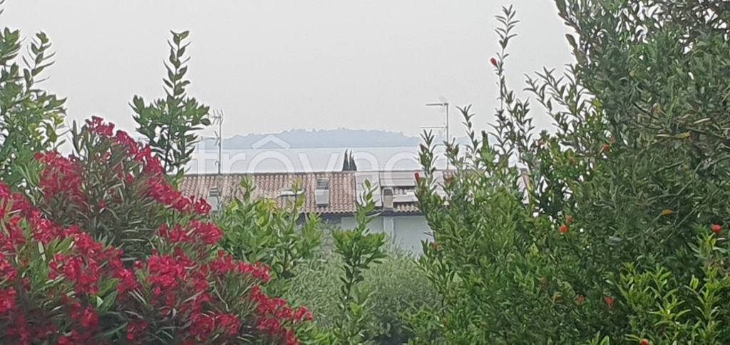 casa indipendente in vendita a Moniga del Garda