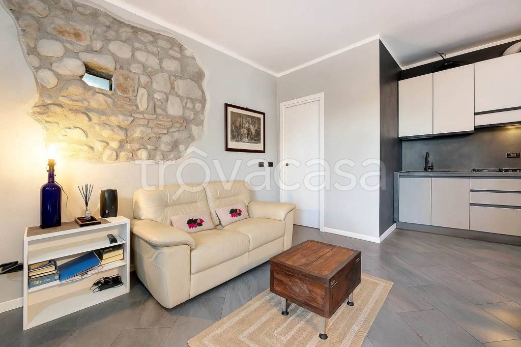 appartamento in vendita a Moniga del Garda