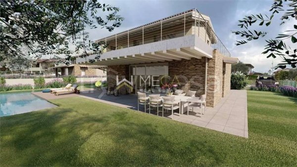 casa indipendente in vendita a Moniga del Garda