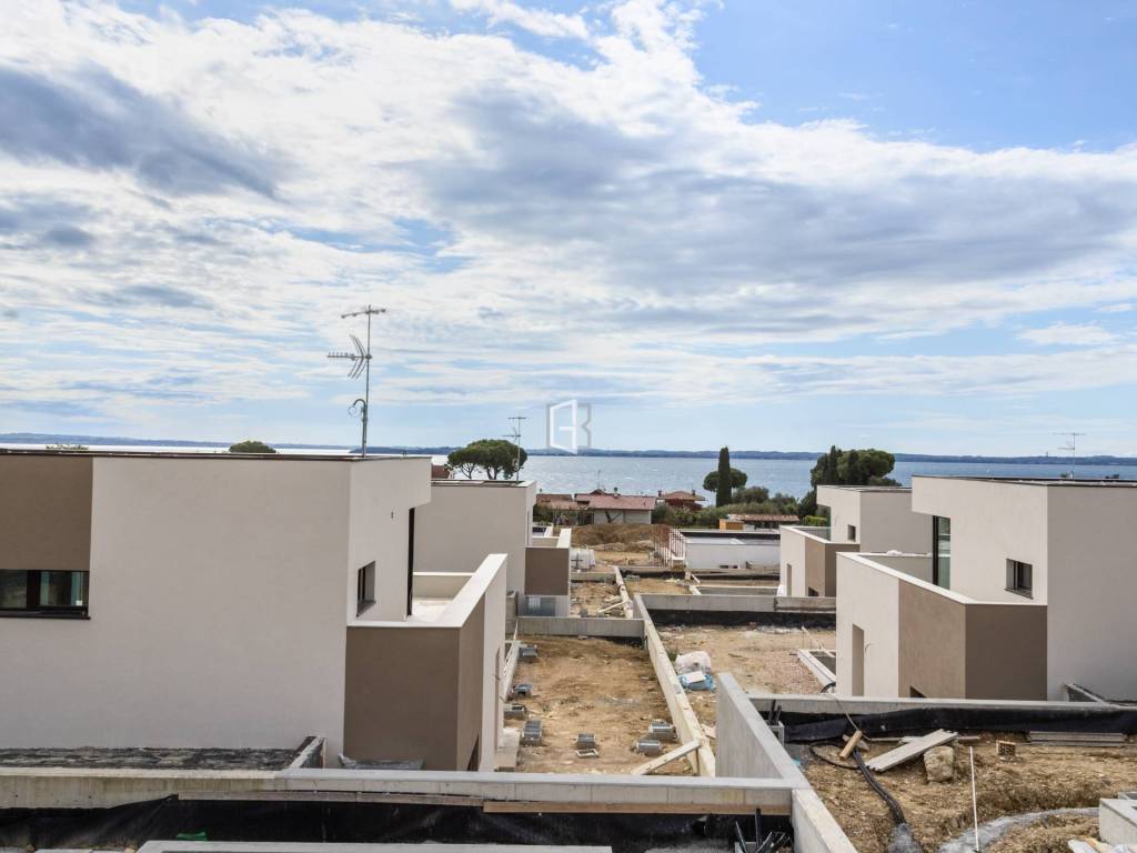 casa indipendente in vendita a Moniga del Garda