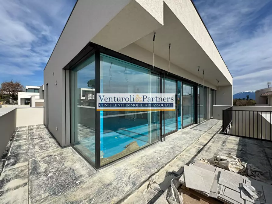 casa indipendente in vendita a Moniga del Garda