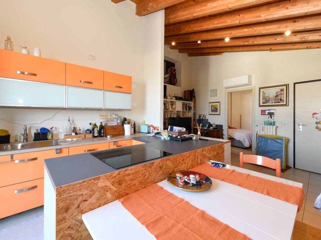 appartamento in vendita a Moniga del Garda