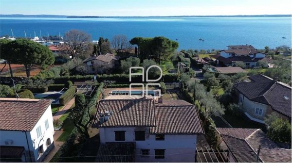 casa indipendente in vendita a Moniga del Garda