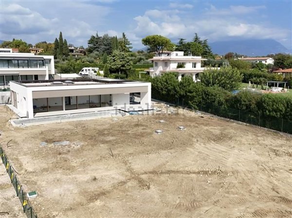 casa indipendente in vendita a Moniga del Garda
