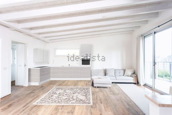 casa indipendente in vendita a Moniga del Garda