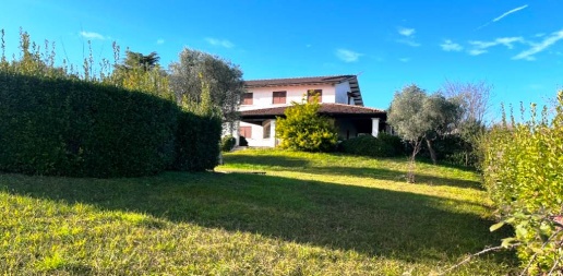 casa indipendente in vendita a Moniga del Garda