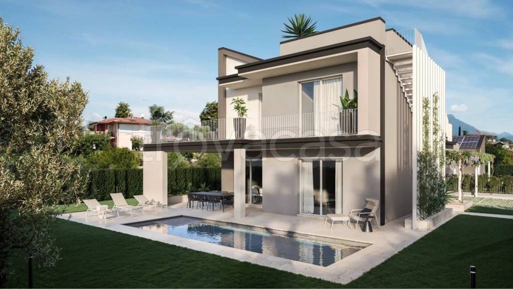 casa indipendente in vendita a Moniga del Garda
