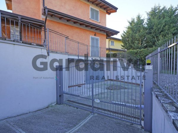 casa indipendente in vendita a Moniga del Garda