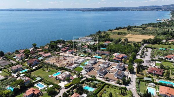 casa indipendente in vendita a Moniga del Garda