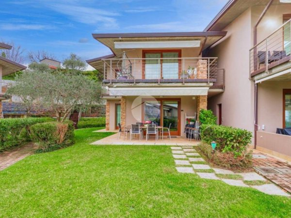 casa indipendente in vendita a Moniga del Garda