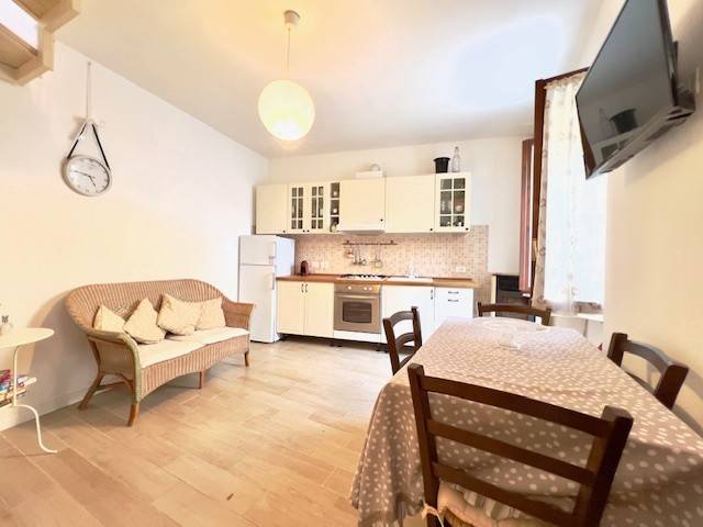 casa indipendente in vendita a Moniga del Garda