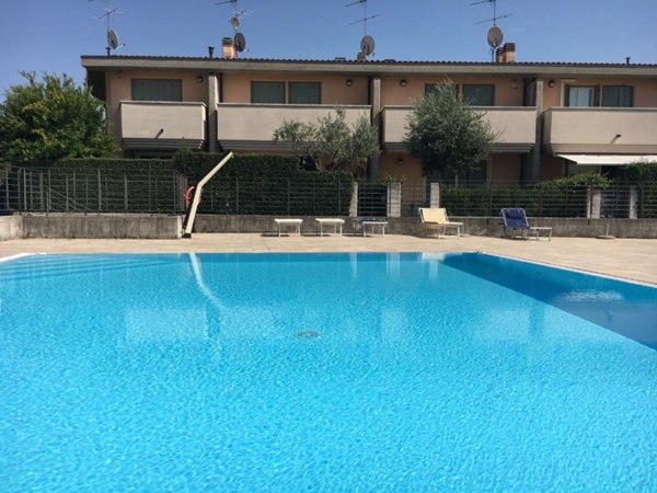casa indipendente in vendita a Moniga del Garda