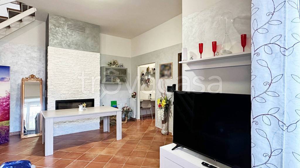 appartamento in vendita a Moniga del Garda