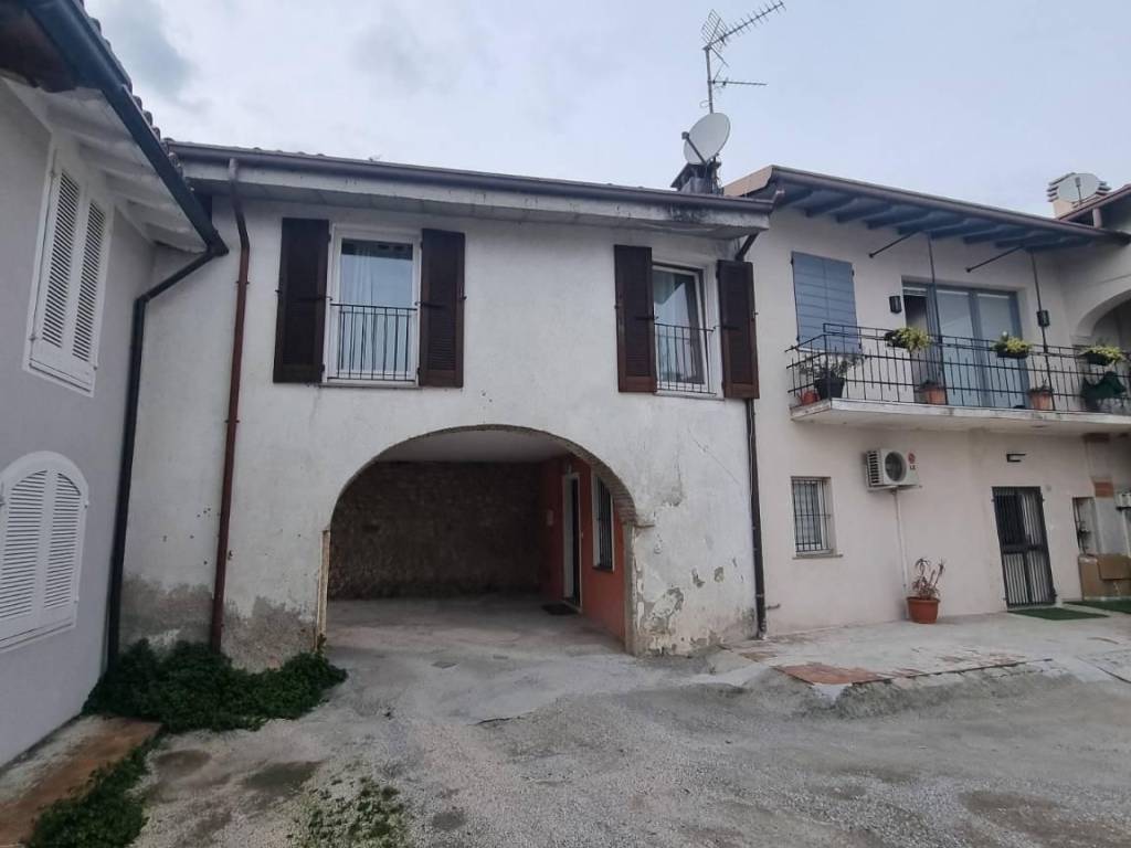 appartamento in vendita a Moniga del Garda