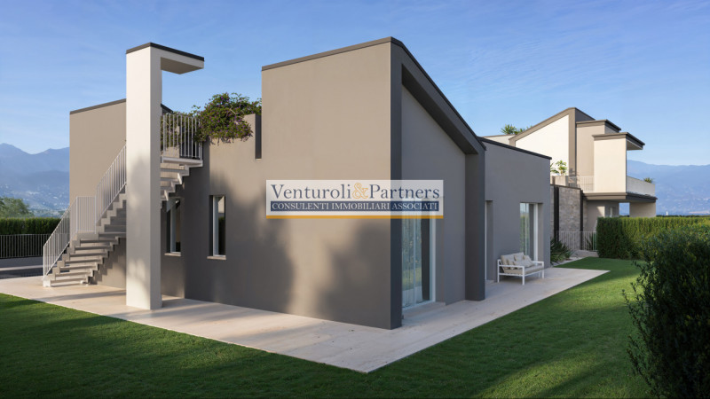 casa indipendente in vendita a Moniga del Garda