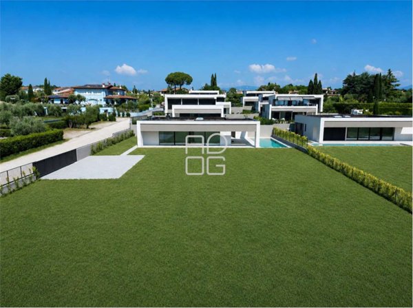 casa indipendente in vendita a Moniga del Garda
