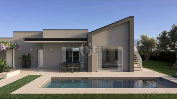 casa indipendente in vendita a Moniga del Garda