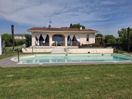 casa indipendente in vendita a Moniga del Garda
