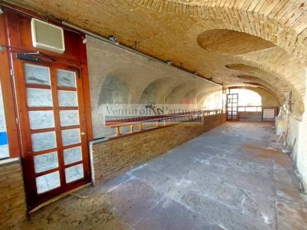 negozio in vendita a Moniga del Garda