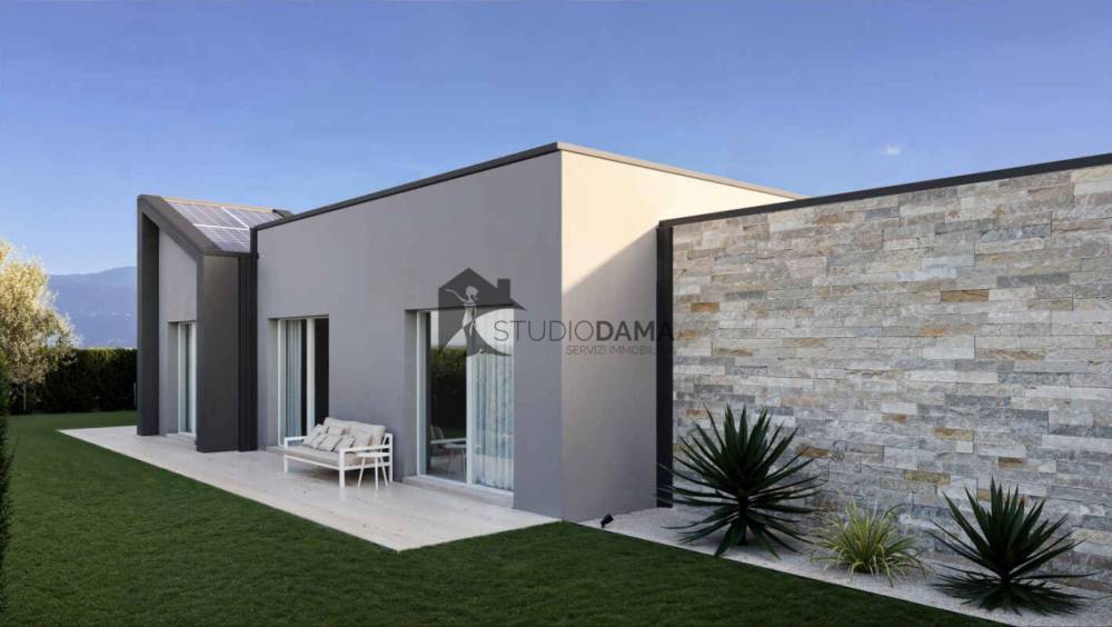 casa indipendente in vendita a Moniga del Garda