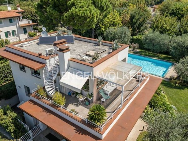 casa indipendente in vendita a Moniga del Garda