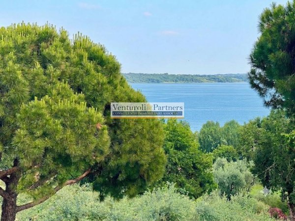 casa indipendente in vendita a Moniga del Garda