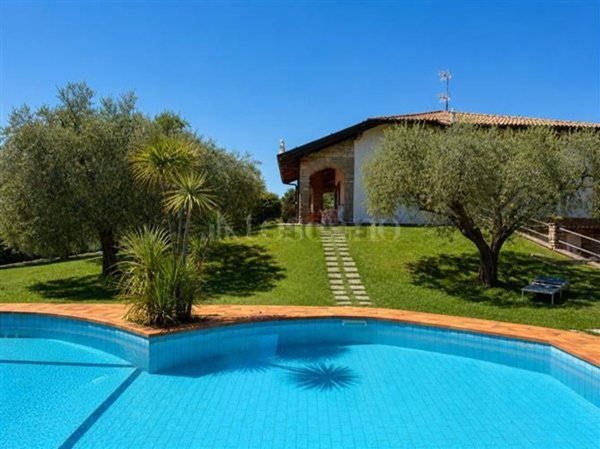 quadrivano in vendita a Moniga del Garda
