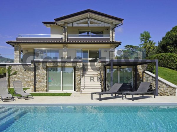 casa indipendente in vendita a Moniga del Garda
