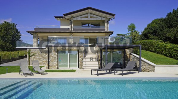 casa indipendente in vendita a Moniga del Garda
