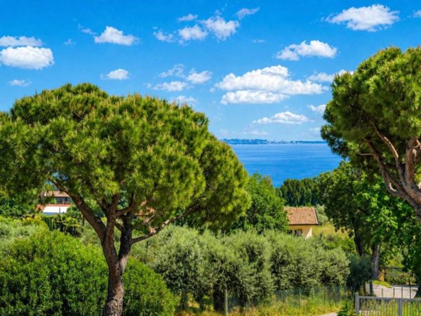 casa indipendente in vendita a Moniga del Garda
