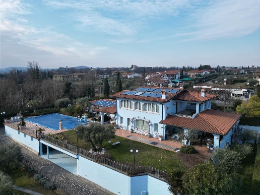 casa indipendente in vendita a Moniga del Garda