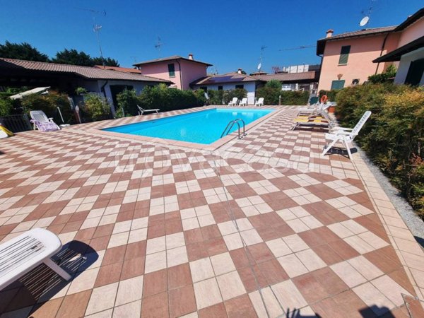 casa indipendente in vendita a Moniga del Garda