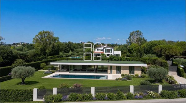 casa indipendente in vendita a Moniga del Garda