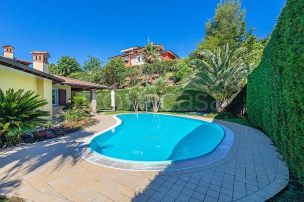 casa indipendente in vendita a Moniga del Garda