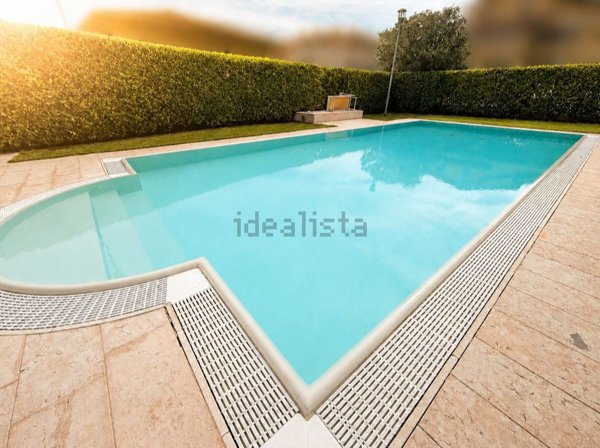 casa indipendente in vendita a Moniga del Garda