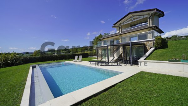 casa indipendente in vendita a Moniga del Garda