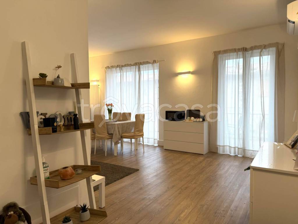appartamento in vendita a Moniga del Garda