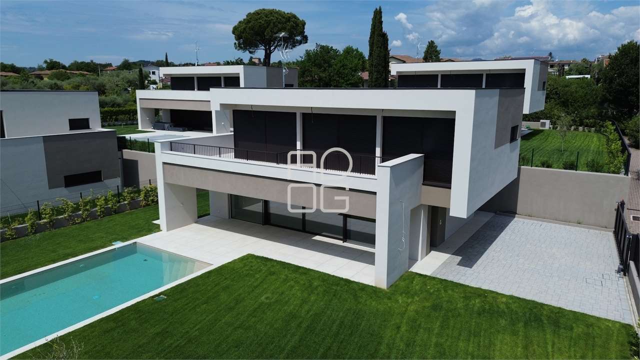 casa indipendente in vendita a Moniga del Garda