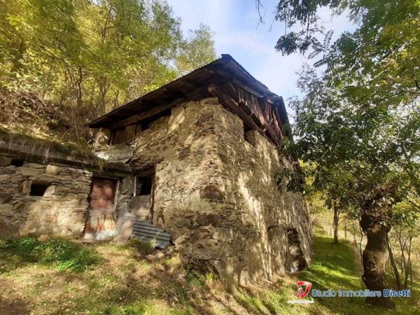 casa indipendente in vendita a Monno