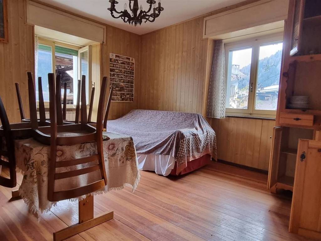 casa indipendente in vendita a Monno