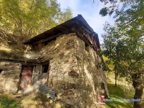 casa indipendente in vendita a Monno