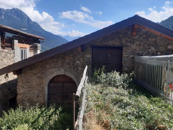 appartamento in vendita a Monno