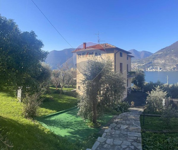 casa indipendente in vendita a Monte Isola in zona Siviano