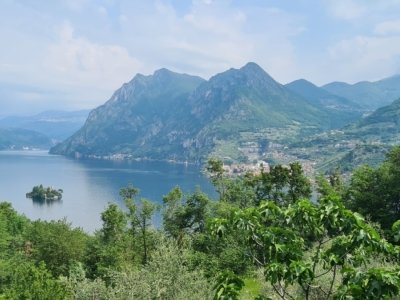 appartamento in vendita a Monte Isola in zona Olzano