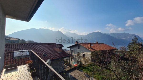 casa indipendente in vendita a Monte Isola
