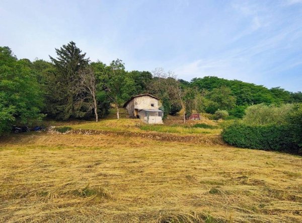 casa indipendente in vendita a Monte Isola in zona Cure